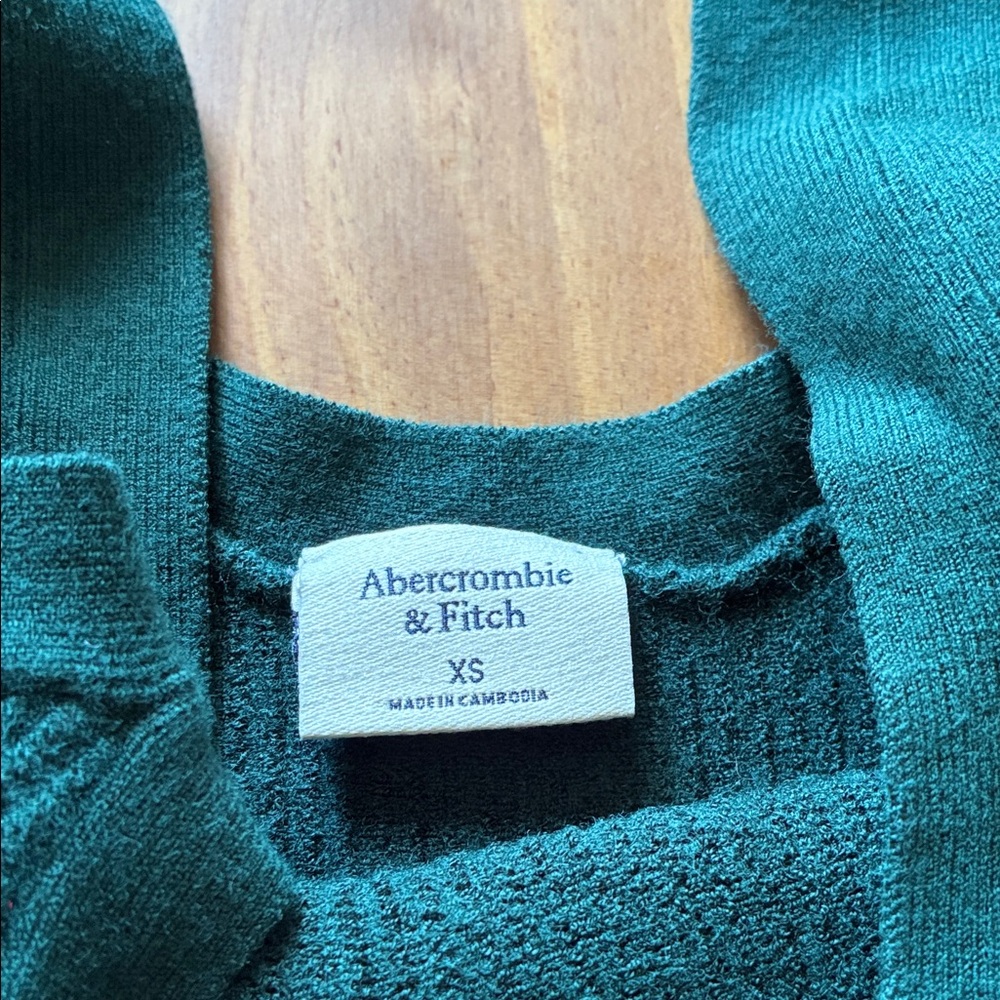 Abercrombie & Fitch Dark Green Ribbed Tank Top - Picture 2 of 7